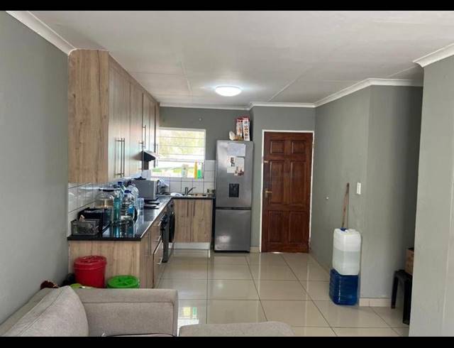 3 BEDROOM TOWNHOUSE FOR SALE IN REMBRANDT PARK